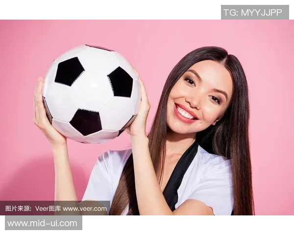 足球明星拉拉队长的精彩瞬间与背后的奋斗故事