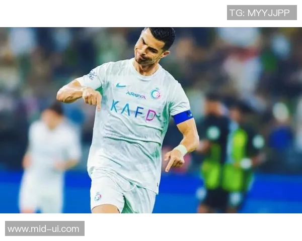 哪个足球明星因伤退役脚废了引发球迷热议和关注